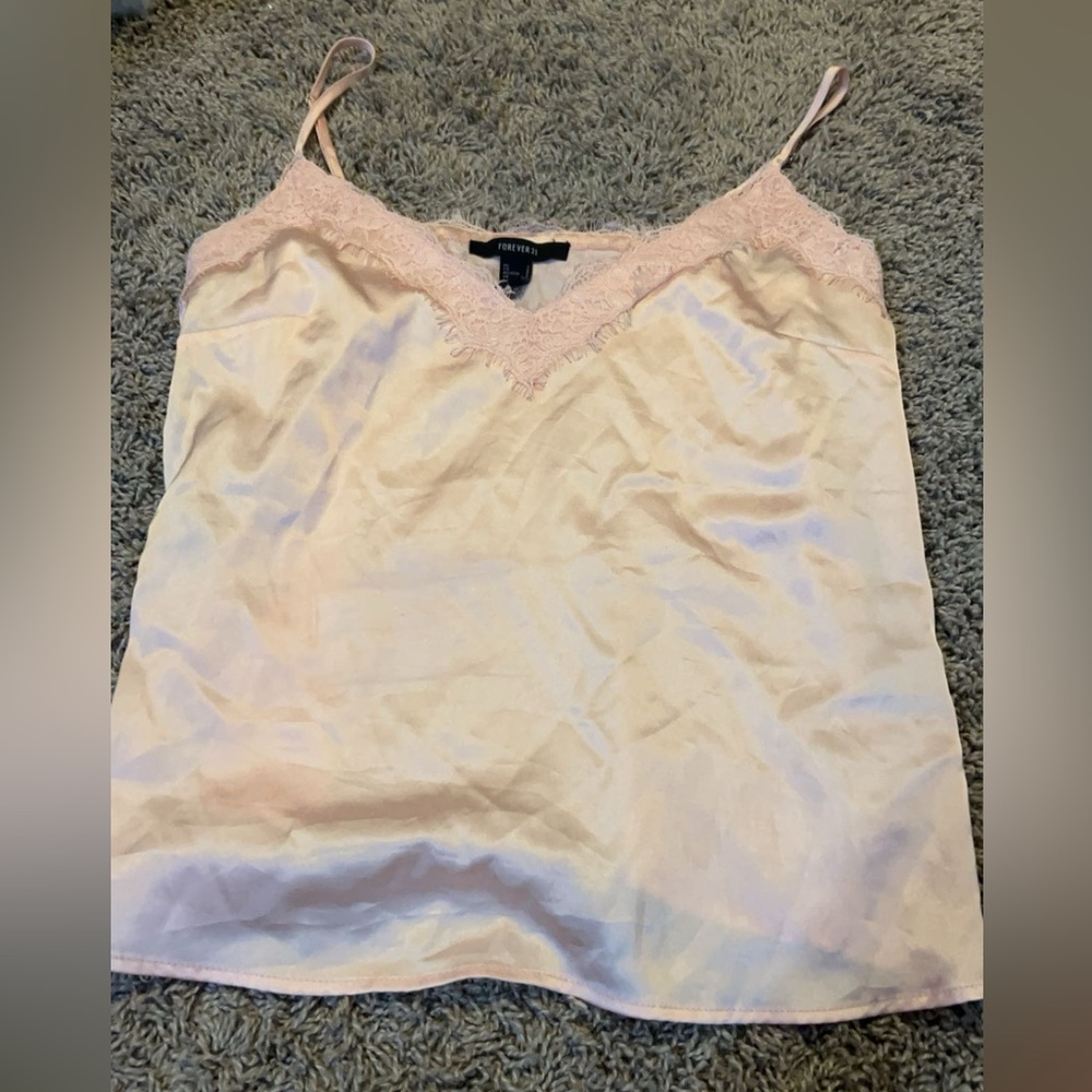 never been worn, in great condi